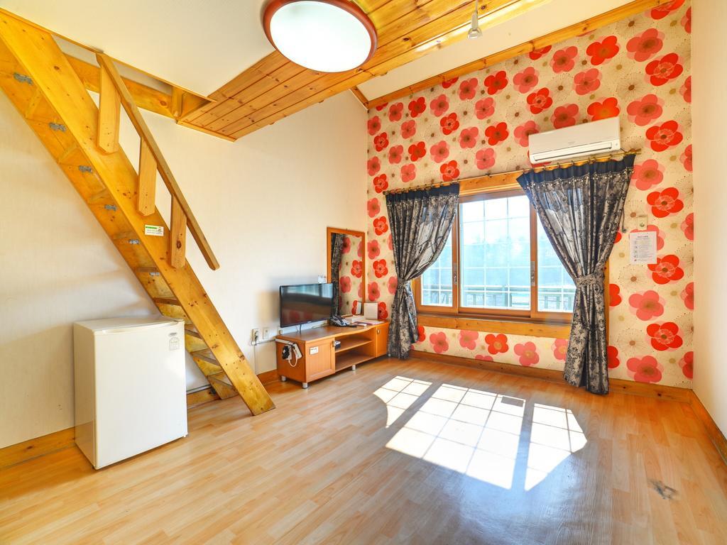 פיאונגצ'אנג White Cabin מראה חיצוני תמונה