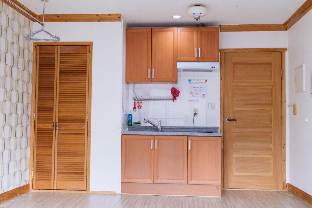 פיאונגצ'אנג White Cabin מראה חיצוני תמונה